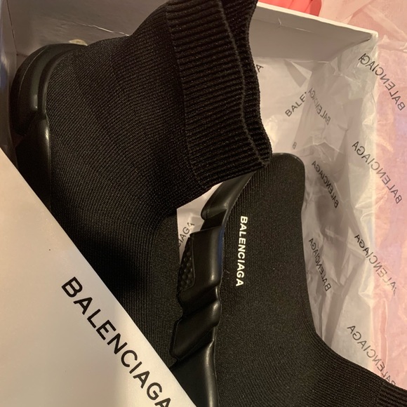 balenciaga speed trainer dust bag